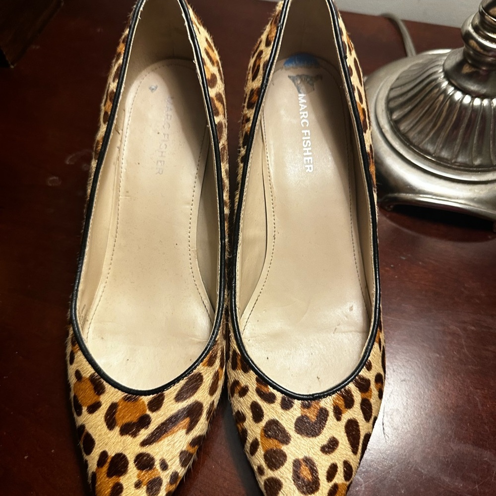 Leopard. Shoes